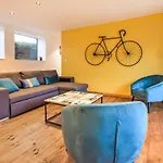 3 Bedroom Lovely In