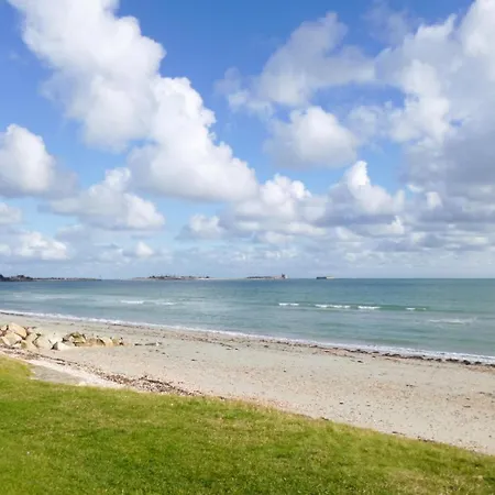 3 Bedroom Beautiful In Clitourps